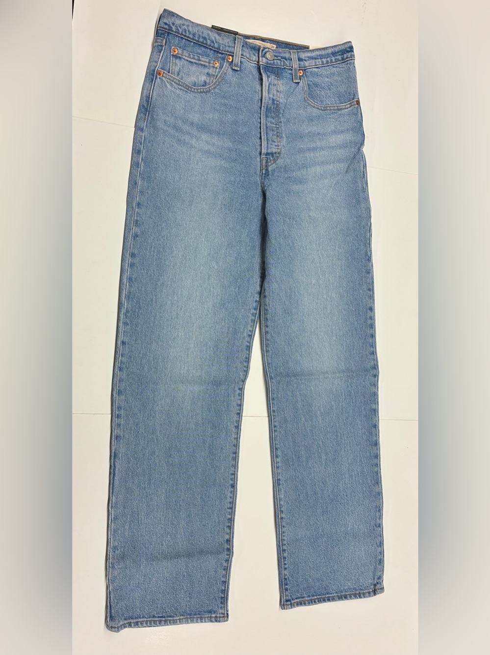 NEW Levi’s Classic Ribcage Straight Light Blue Jeans Size 30